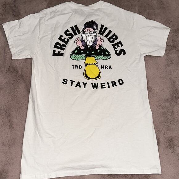 Fresh Vibes Stay Weird T-shirt Size Small - Picture 4 of 4